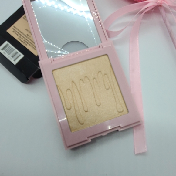 KYLIE COSMETICS Kylighter ICE ME OUT - Picture 4 of 7